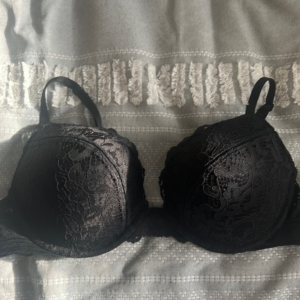 Victoria’s Secret Bombshell